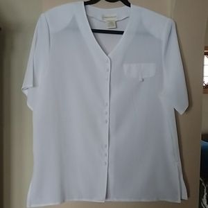 Christie & Jill Short Sleeve Blouse.